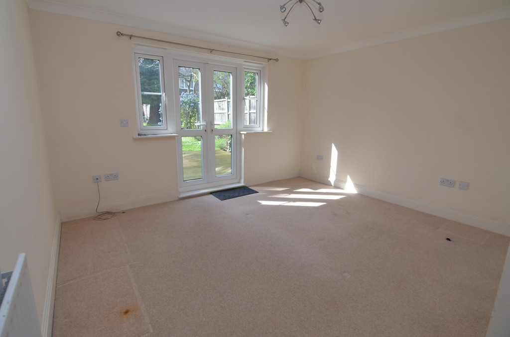 2 bed flat to rent in Plaistow Lane, Bromley  - Property Image 6