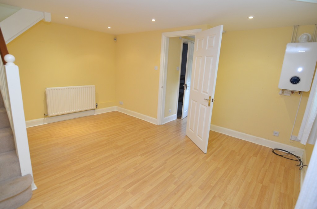 1 bed flat to rent in Rowanwood Avenue, Sidcup  - Property Image 2