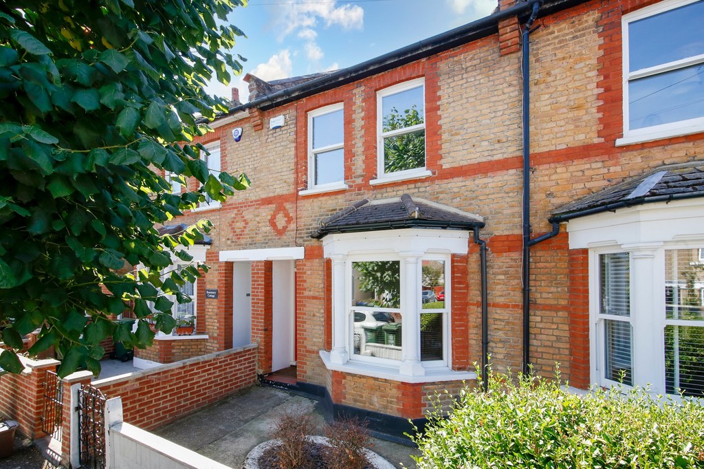 2 bed terraced house for sale in Cambridge Road, Sidcup - Property Image 1