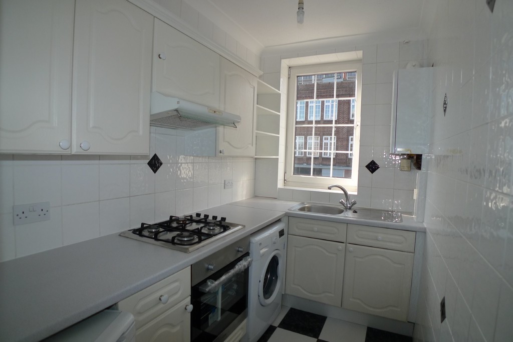 2 bed flat to rent in Station Road, Sidcup  - Property Image 3