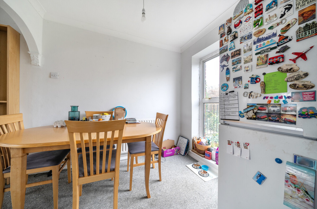 3 bed town house for sale in Maiden Erlegh Avenue, Bexley, DA5 3PD  - Property Image 11