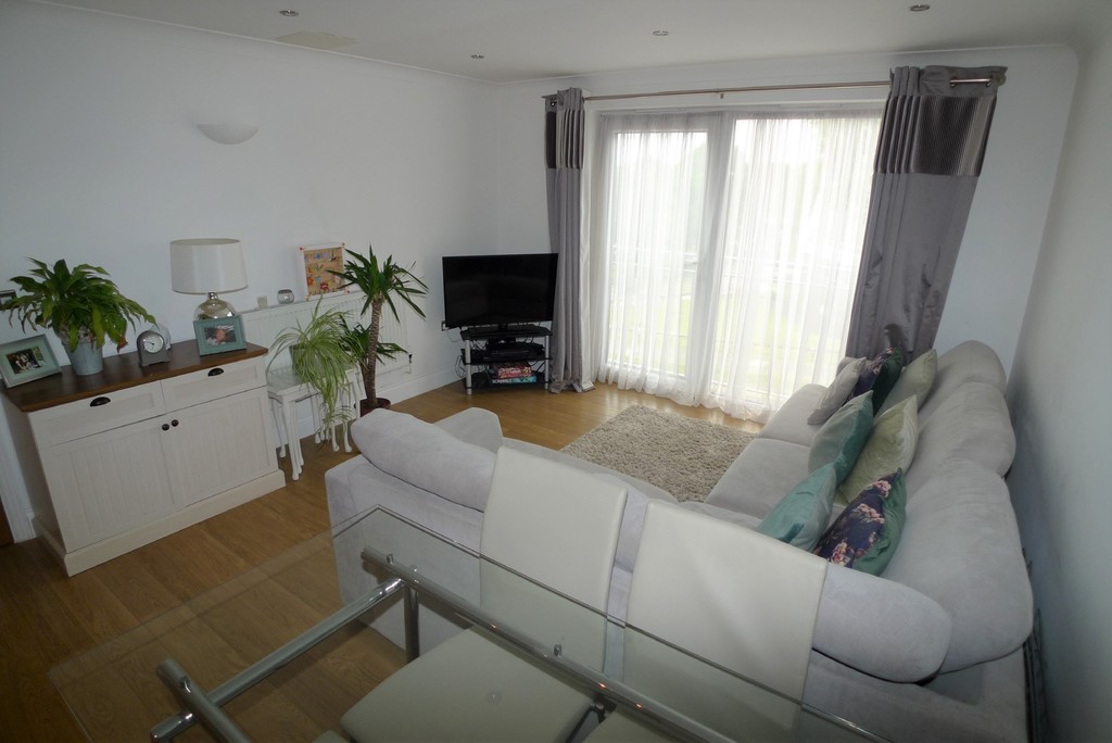 1 bed apartment to rent  - Property Image 1