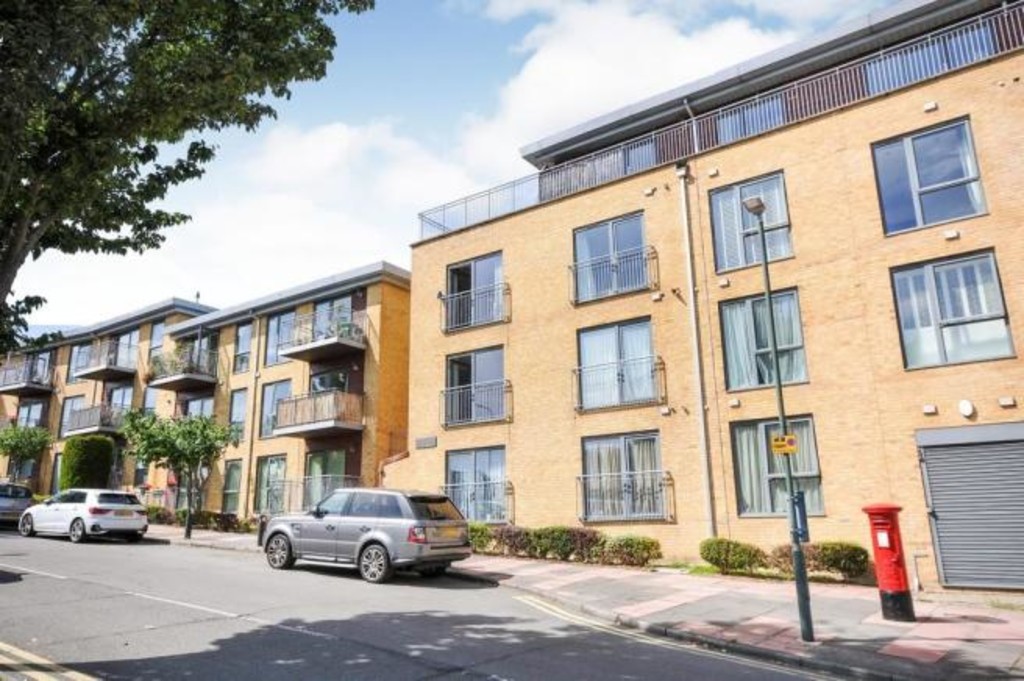 1 bed apartment to rent in Maylands Drive, Sidcup, DA14 4BF