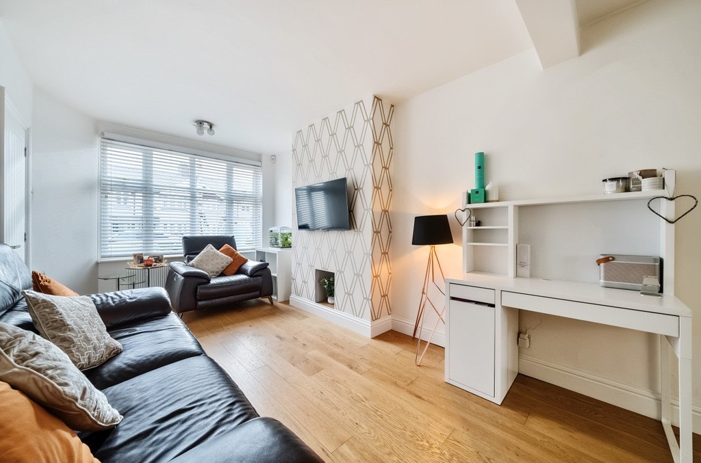 2 bed terraced house for sale in Portland Avenue, Sidcup  - Property Image 2