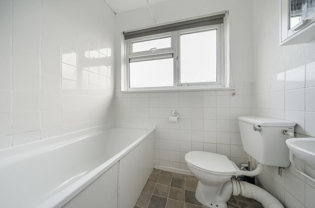 3 bed flat for sale in Etfield Grove, Sidcup  - Property Image 7