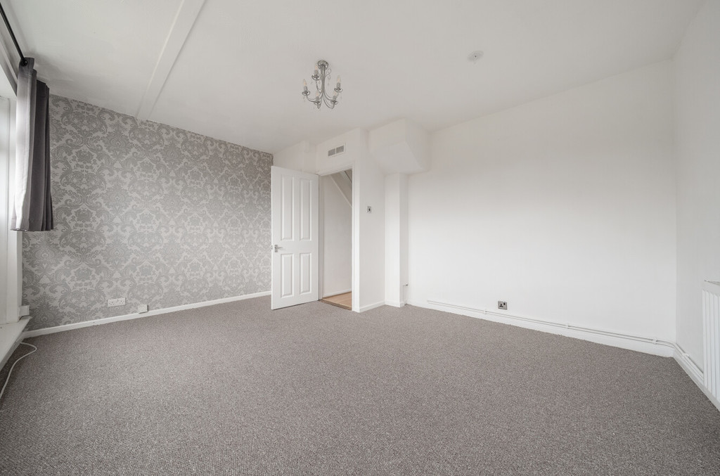 3 bed flat for sale in Etfield Grove, Sidcup  - Property Image 8