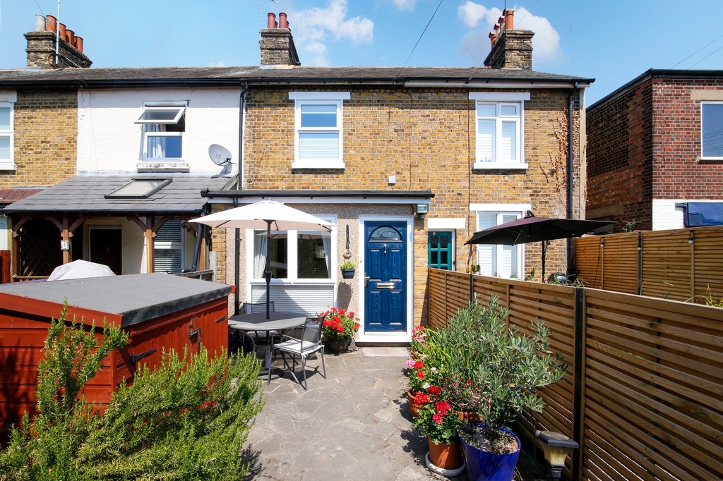2 bed terraced house for sale in Bourne Road, Bexley, DA5 