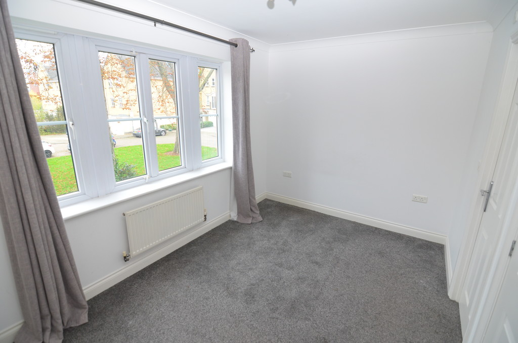 2 bed end of terrace house to rent in Sparkes Close, Bromley  - Property Image 6