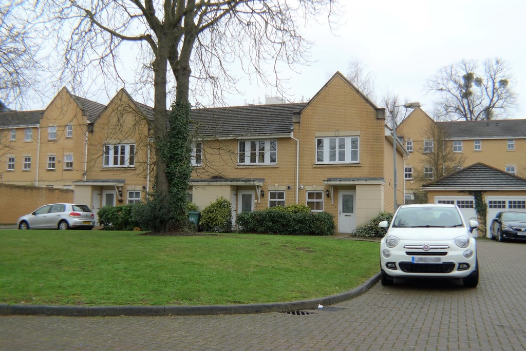 2 bed end of terrace house to rent in Sparkes Close, Bromley  - Property Image 14