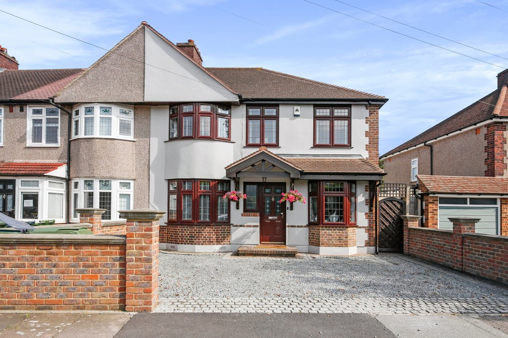 4 bed semi-detached house for sale in Meadow View, Sidcup, DA15