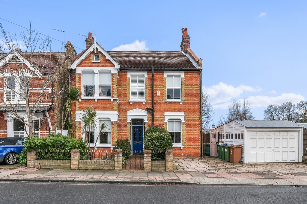 6 bed detached house for sale in Stanhope Road, Sidcup, DA15