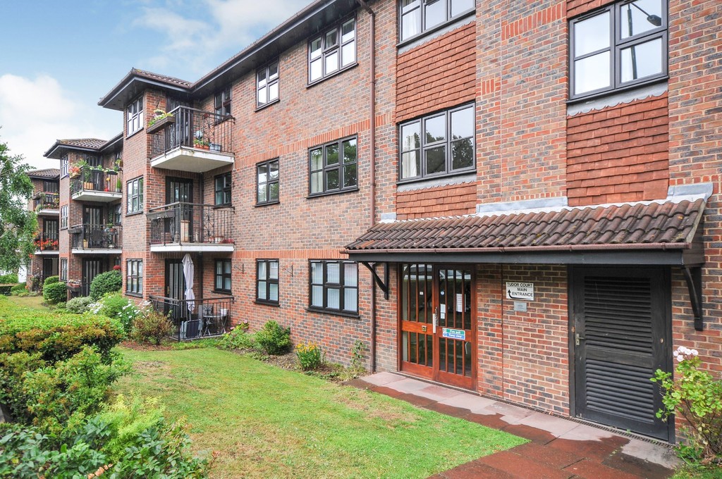 1 bed ground floor flat for sale in Hatherley Crescent, Sidcup - Property Image 1
