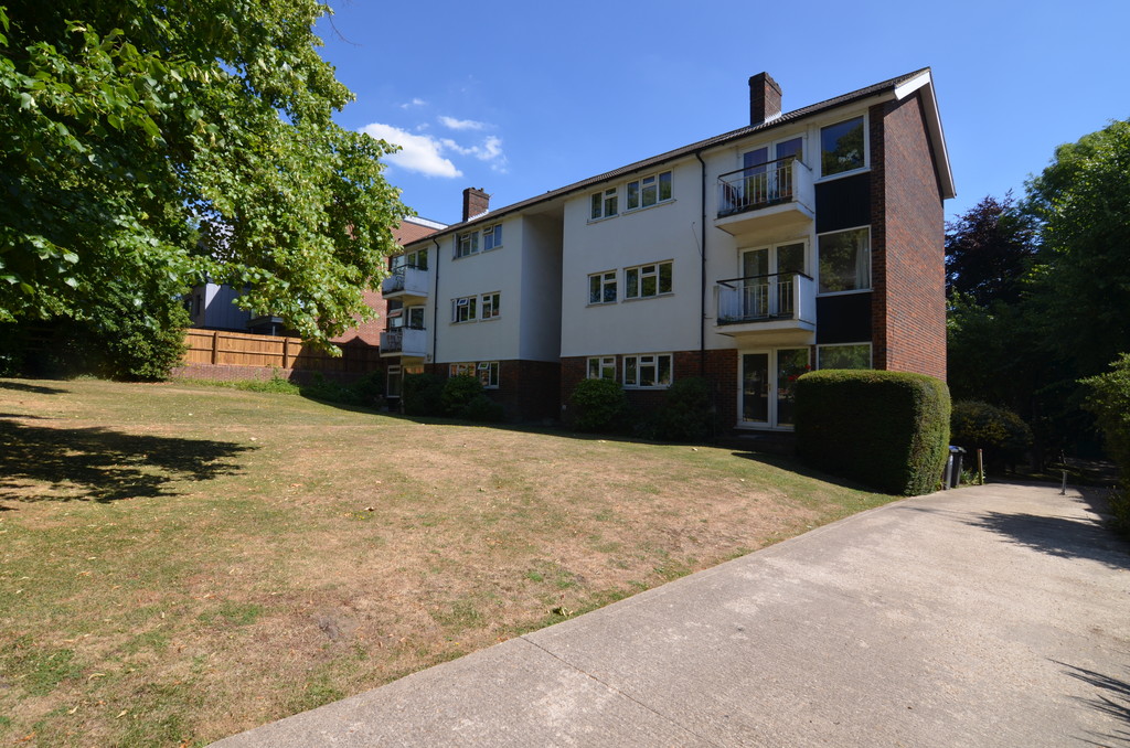 2 bed apartment to rent in Foxgrove Road, Beckenham  - Property Image 13