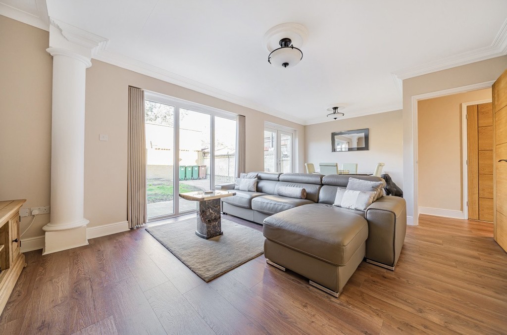 2 bed detached house for sale in Knoll Road, Sidcup  - Property Image 2