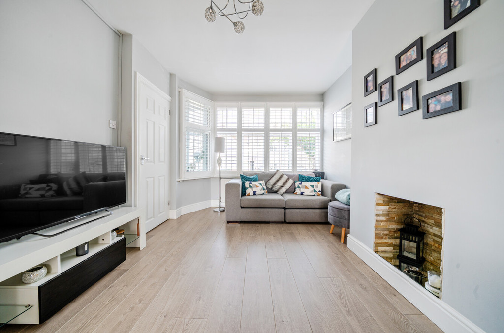 3 bed terraced house for sale in Shirley Avenue, Bexley, DA5 3AY  - Property Image 2