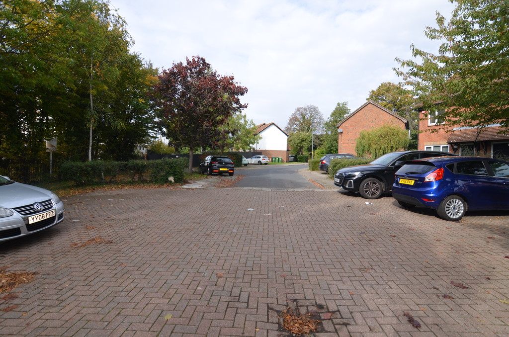 2 bed terraced house to rent in Larch Grove, Sidcup  - Property Image 16