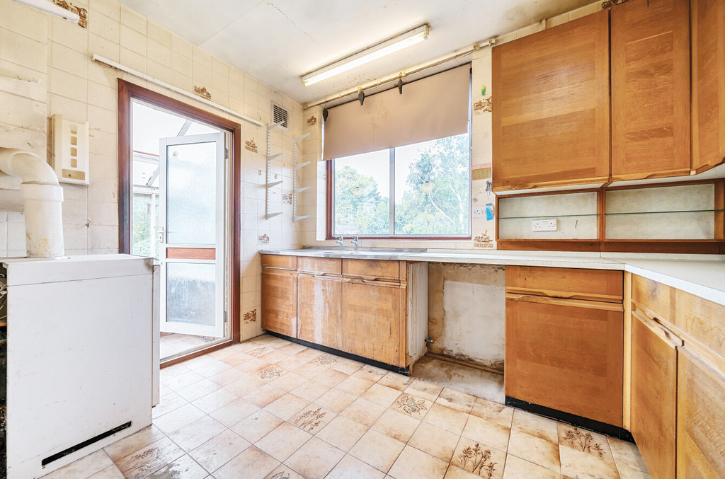 3 bed semi-detached house for sale in Warren Road, Sidcup  - Property Image 5