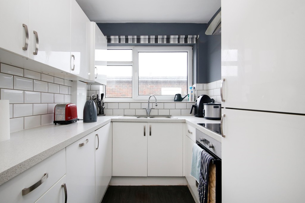 2 bed flat for sale in Chislehurst Road, Sidcup  - Property Image 3