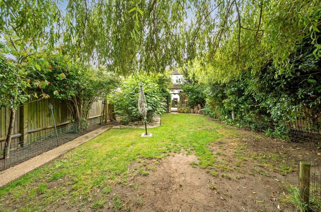 3 bed semi-detached house for sale in Old Farm Avenue, Sidcup  - Property Image 13