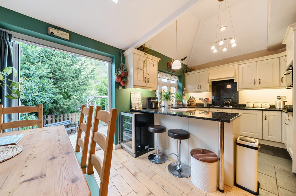 3 bed semi-detached house for sale in Old Farm Avenue, Sidcup  - Property Image 6