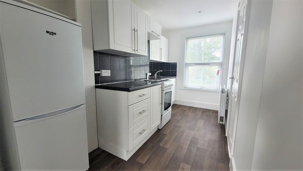 2 bed flat to rent in Alma Road, Sidcup, DA14 4EA  - Property Image 3