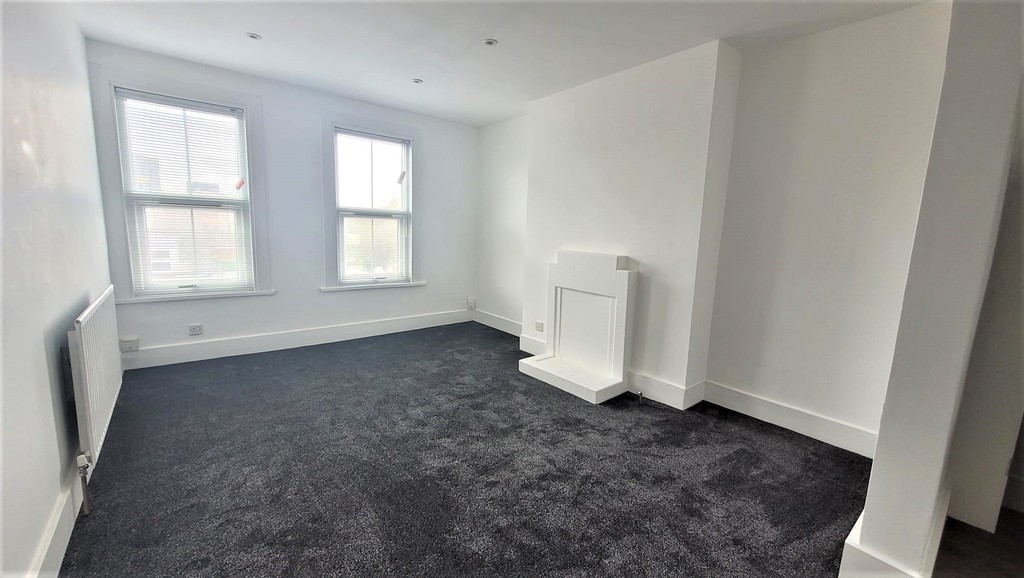 2 bed flat to rent in Alma Road, Sidcup, DA14 4EA  - Property Image 2