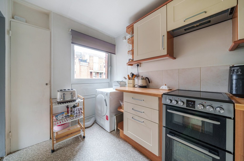 2 bed flat for sale in Manor Road, Sidcup  - Property Image 11