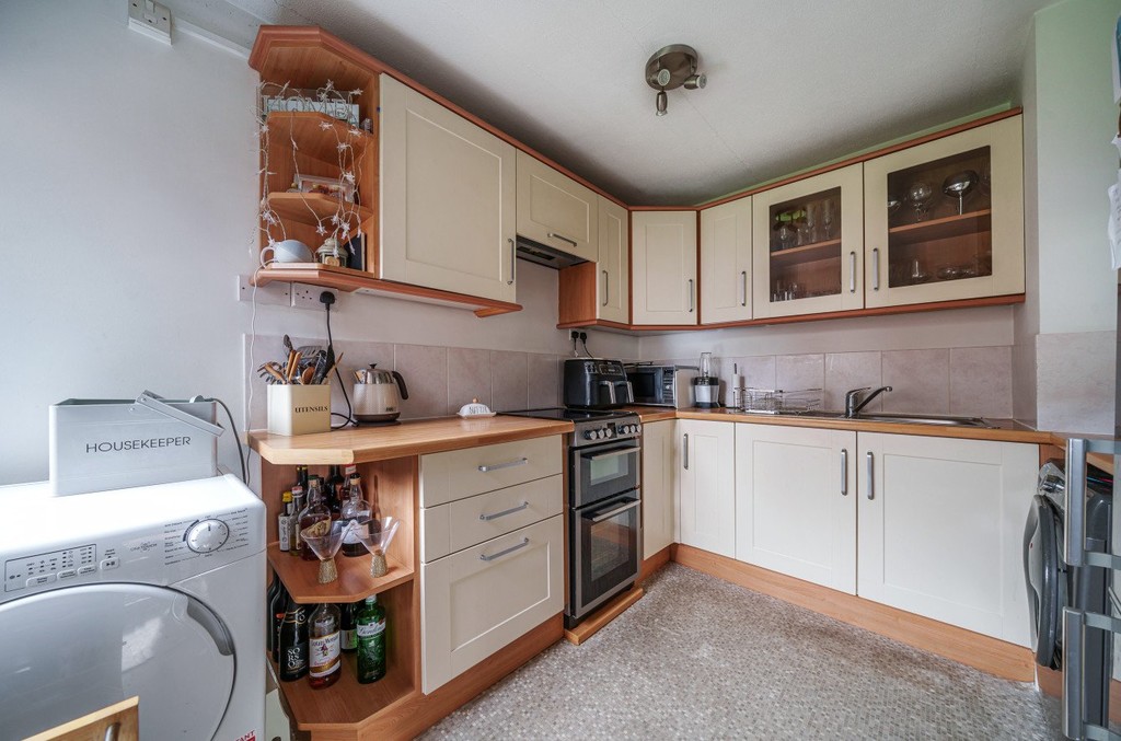 2 bed flat for sale in Manor Road, Sidcup  - Property Image 4