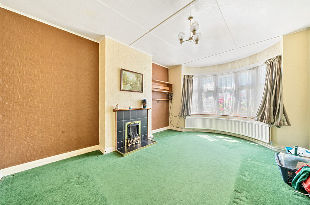 5 bed semi-detached house for sale in Hurst Road, Sidcup  - Property Image 2