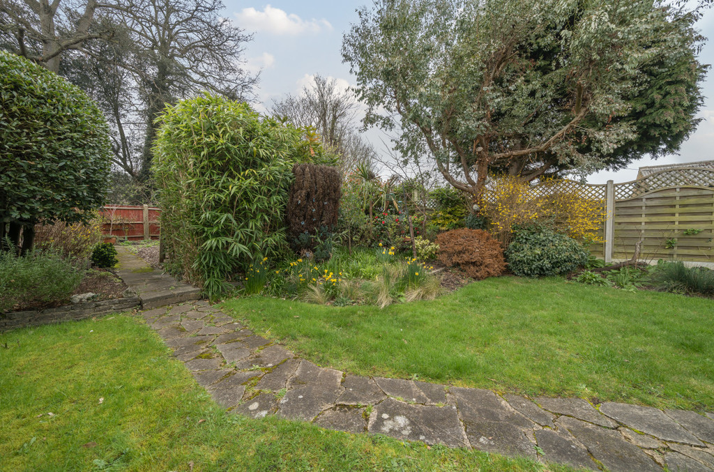 3 bed semi-detached house for sale in Marlborough Park Avenue, Sidcup  - Property Image 18