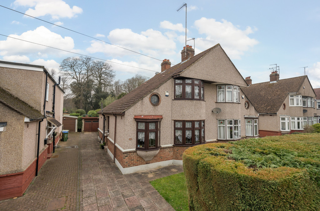 3 bed semi-detached house for sale in Marlborough Park Avenue, Sidcup - Property Image 1