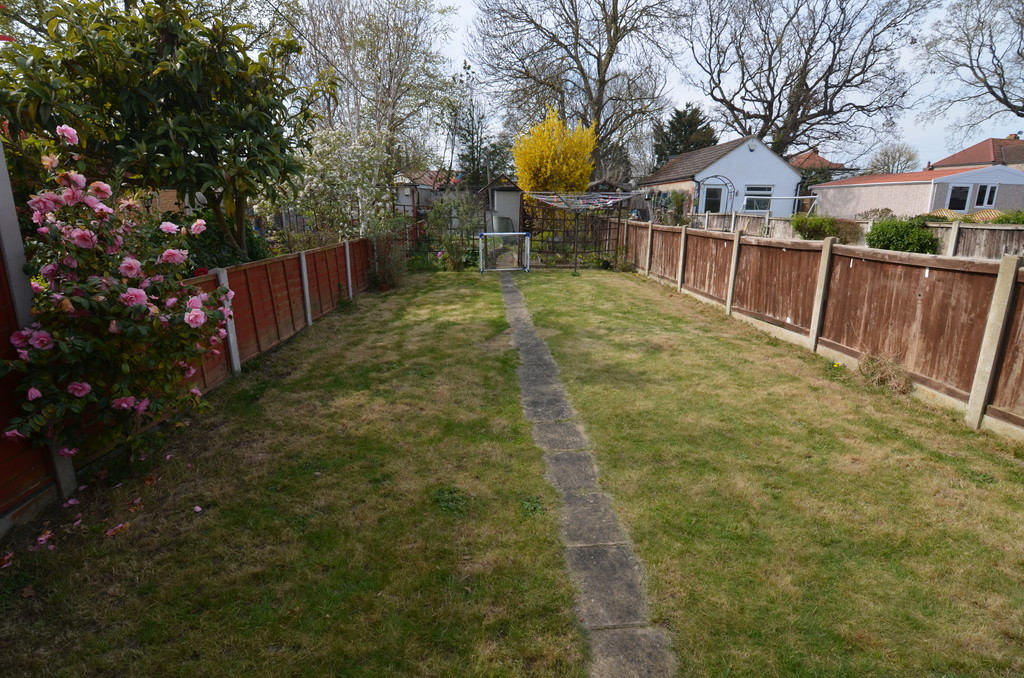 3 bed end of terrace house to rent in Penshurst Avenue, Sidcup, DA15 9EZ  - Property Image 6