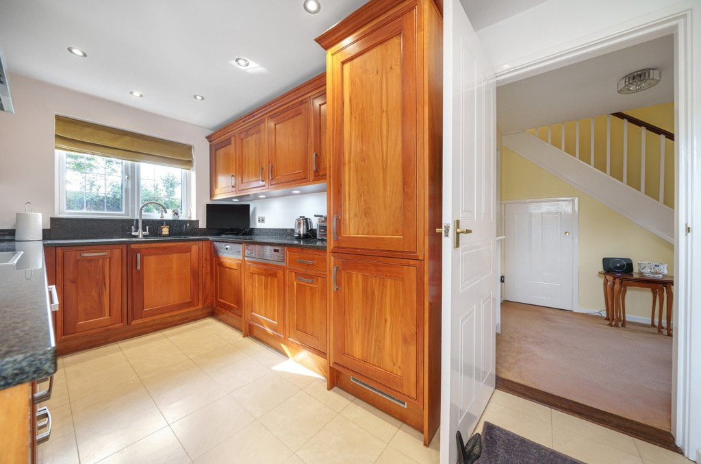 4 bed detached house for sale in Lamorbey Close, Sidcup  - Property Image 18