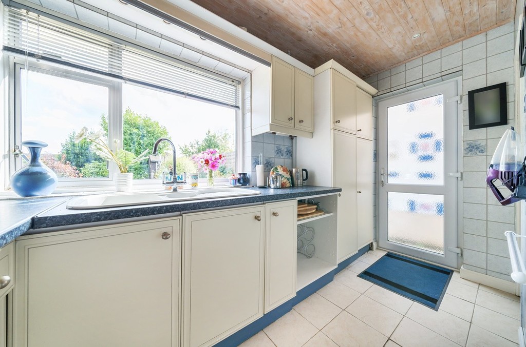 4 bed semi-detached house for sale in Lewis Road, Sidcup  - Property Image 10