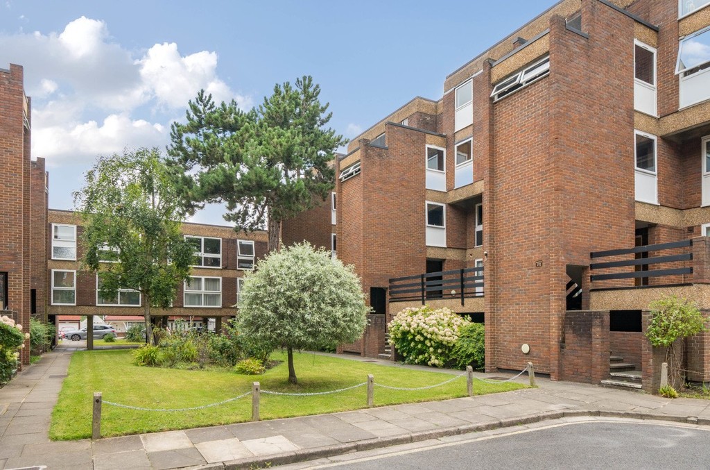 1 bed flat for sale in Longlands Road, Sidcup  - Property Image 1