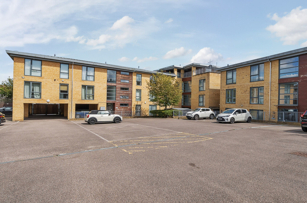 2 bed flat for sale in Maylands Drive, Sidcup  - Property Image 7