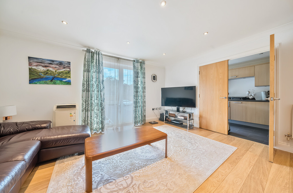 2 bed flat for sale in Maylands Drive, Sidcup  - Property Image 9