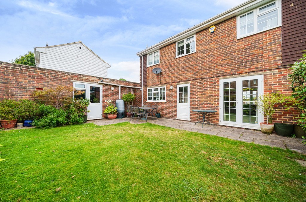 3 bed detached house for sale in Austral Close, Sidcup  - Property Image 16