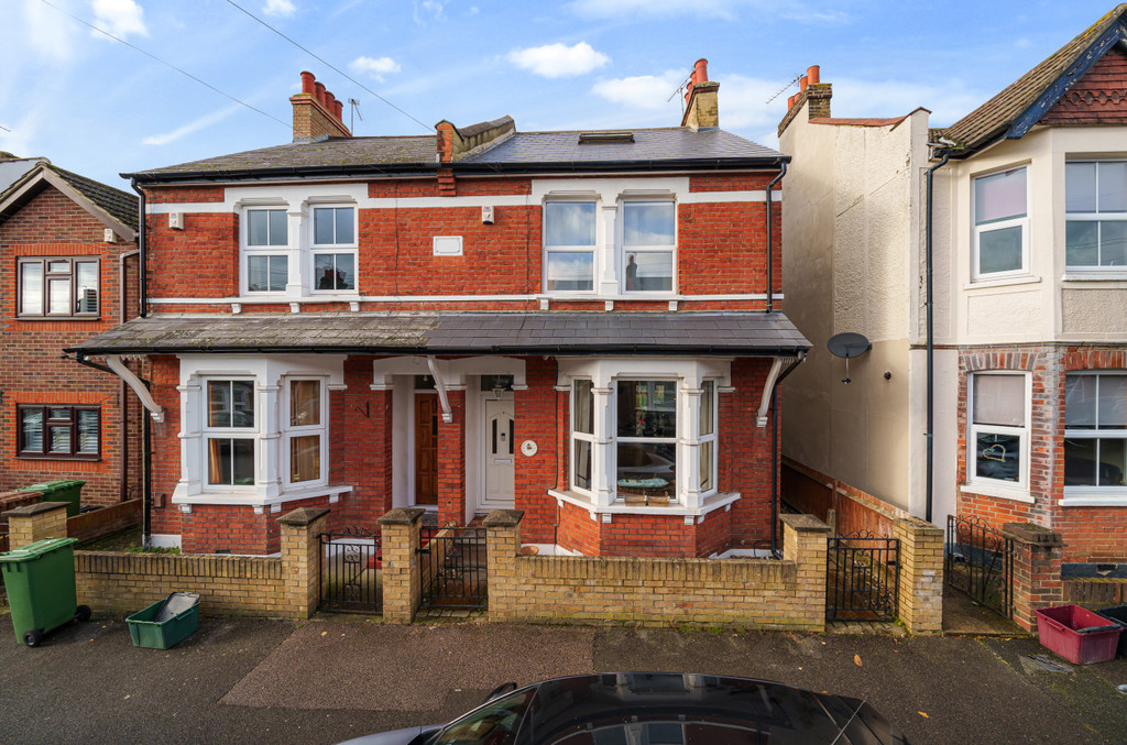 4 bed semi-detached house for sale in Lincoln Road, Sidcup - Property Image 1