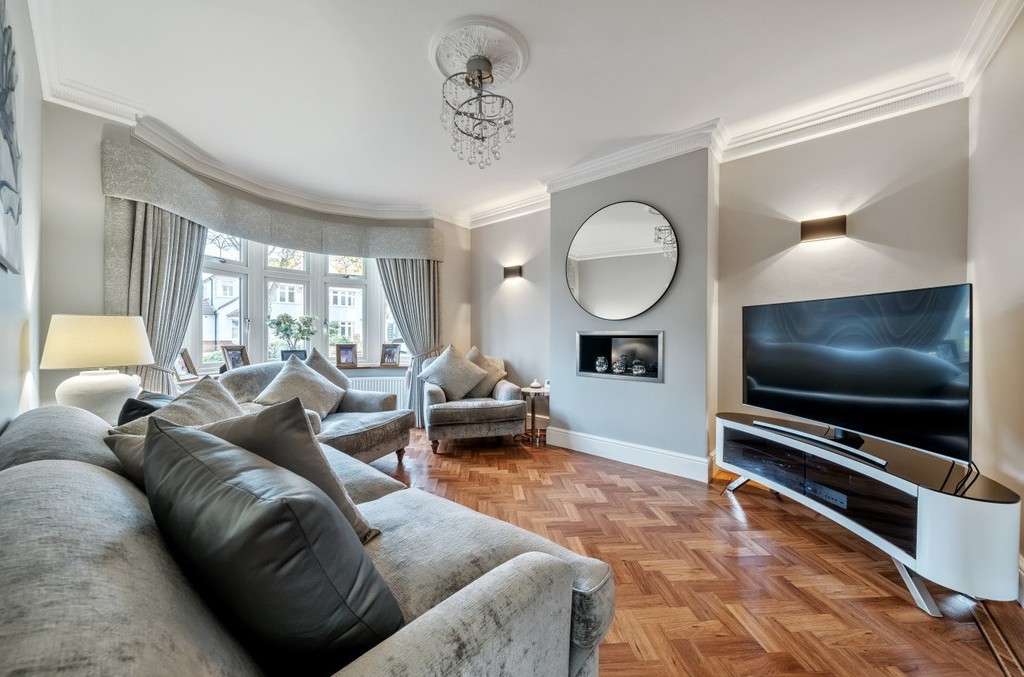 3 bed semi-detached house for sale in Cavendish Avenue, Sidcup  - Property Image 2