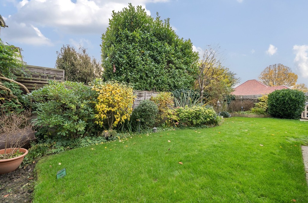 3 bed semi-detached house for sale in Cavendish Avenue, Sidcup  - Property Image 17