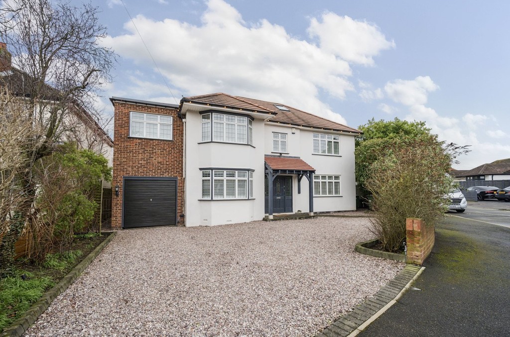 8 bed detached house for sale in Eaton Road, Sidcup - Property Image 1