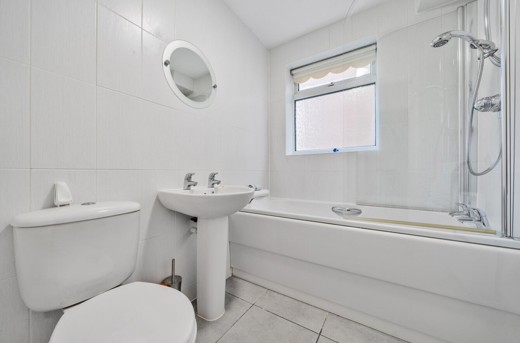 2 bed ground floor flat for sale in The Park, Sidcup  - Property Image 6