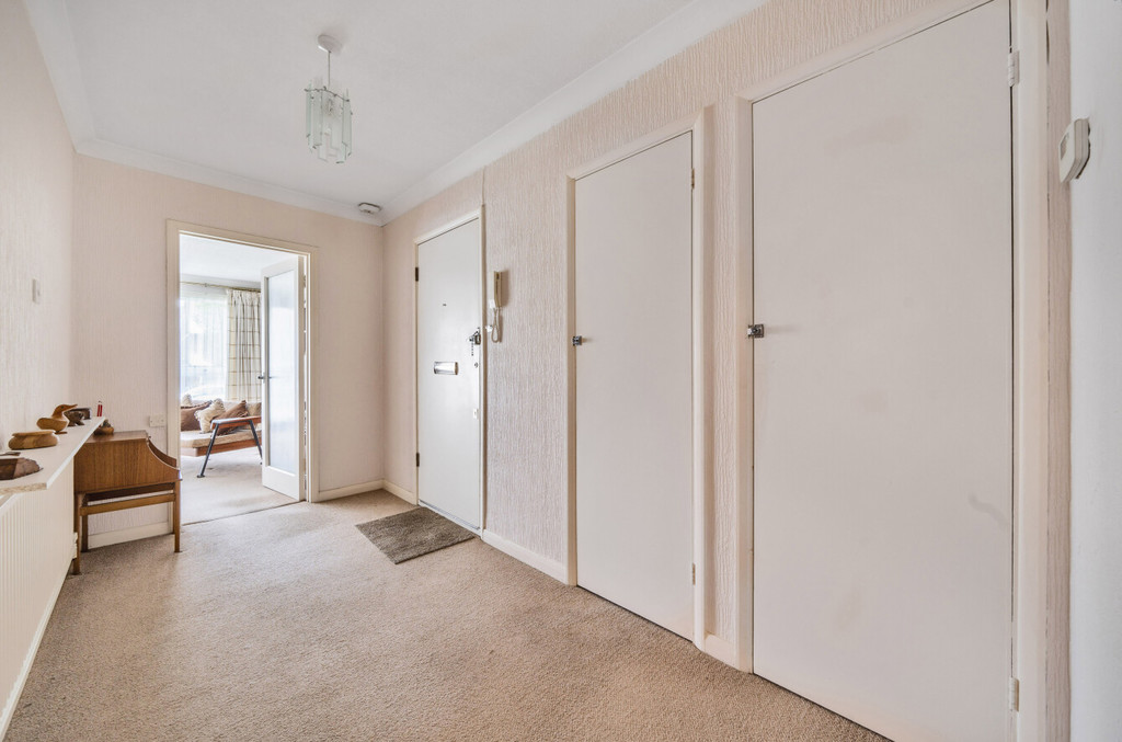 2 bed ground floor flat for sale in The Park, Sidcup  - Property Image 12