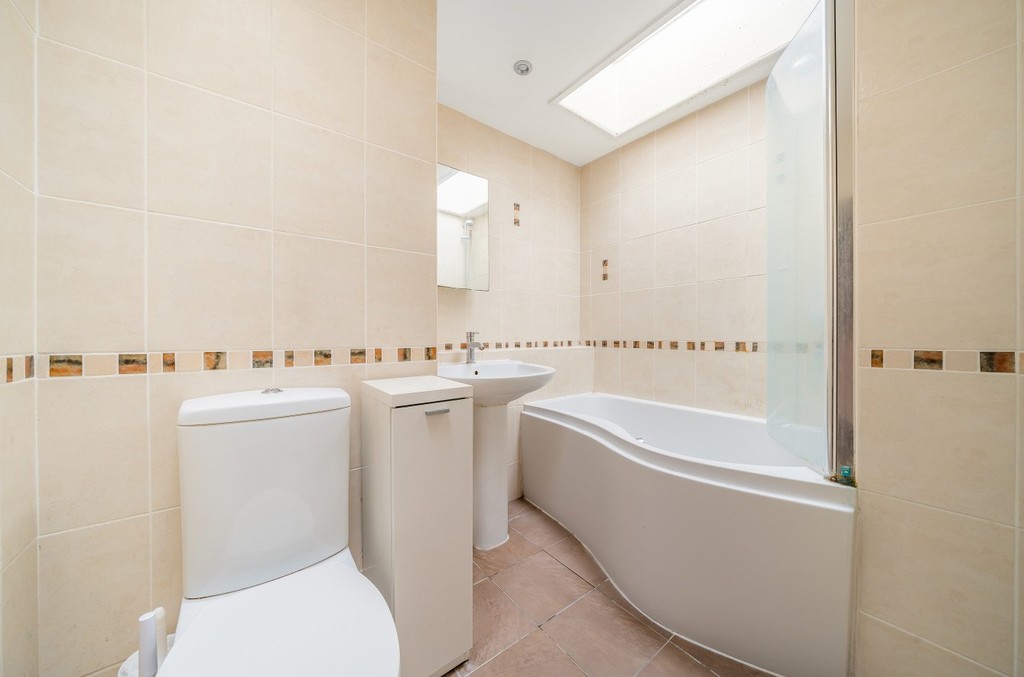 2 bed flat for sale in Longlands Road, Sidcup  - Property Image 6
