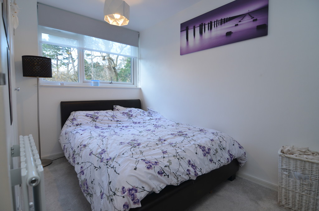 3 bed maisonette to rent in Caveside Close, Chislehurst  - Property Image 12