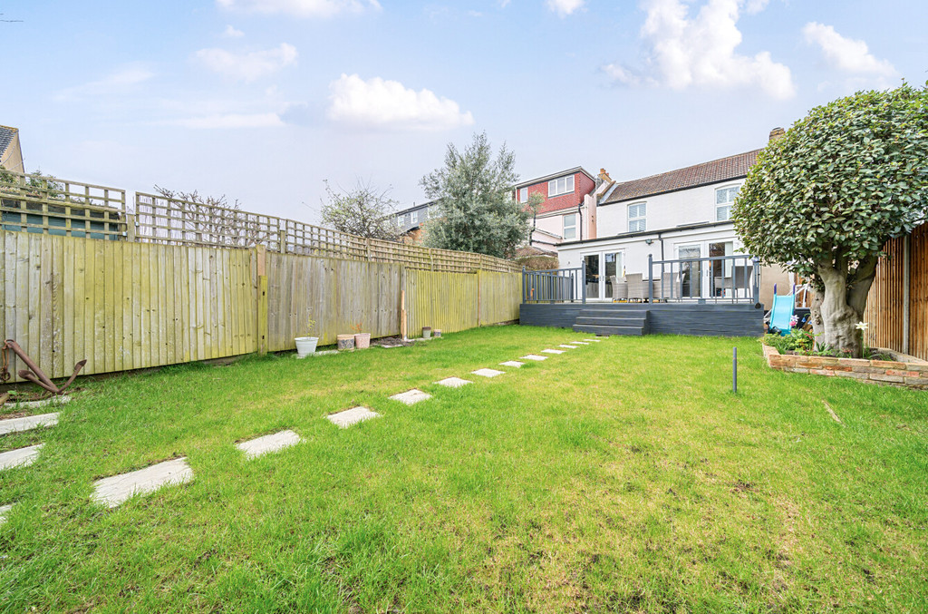 3 bed detached house for sale in Birkbeck Road, Sidcup  - Property Image 9