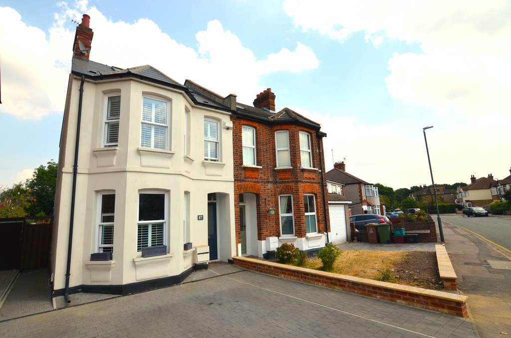 5 bed semi-detached house for sale in Longlands Road, Sidcup  - Property Image 1