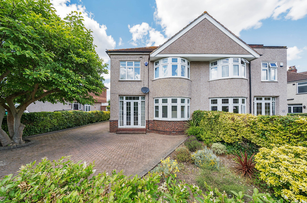 4 bed semi-detached house for sale in Burnt Oak Lane, Sidcup  - Property Image 1