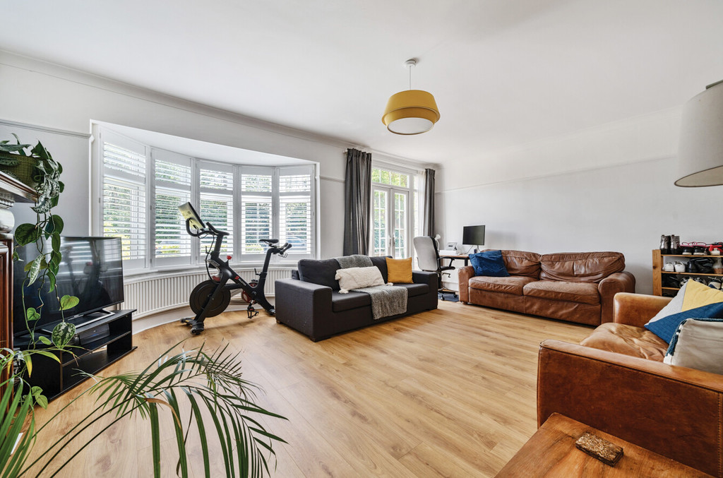 4 bed semi-detached house for sale in Burnt Oak Lane, Sidcup  - Property Image 4